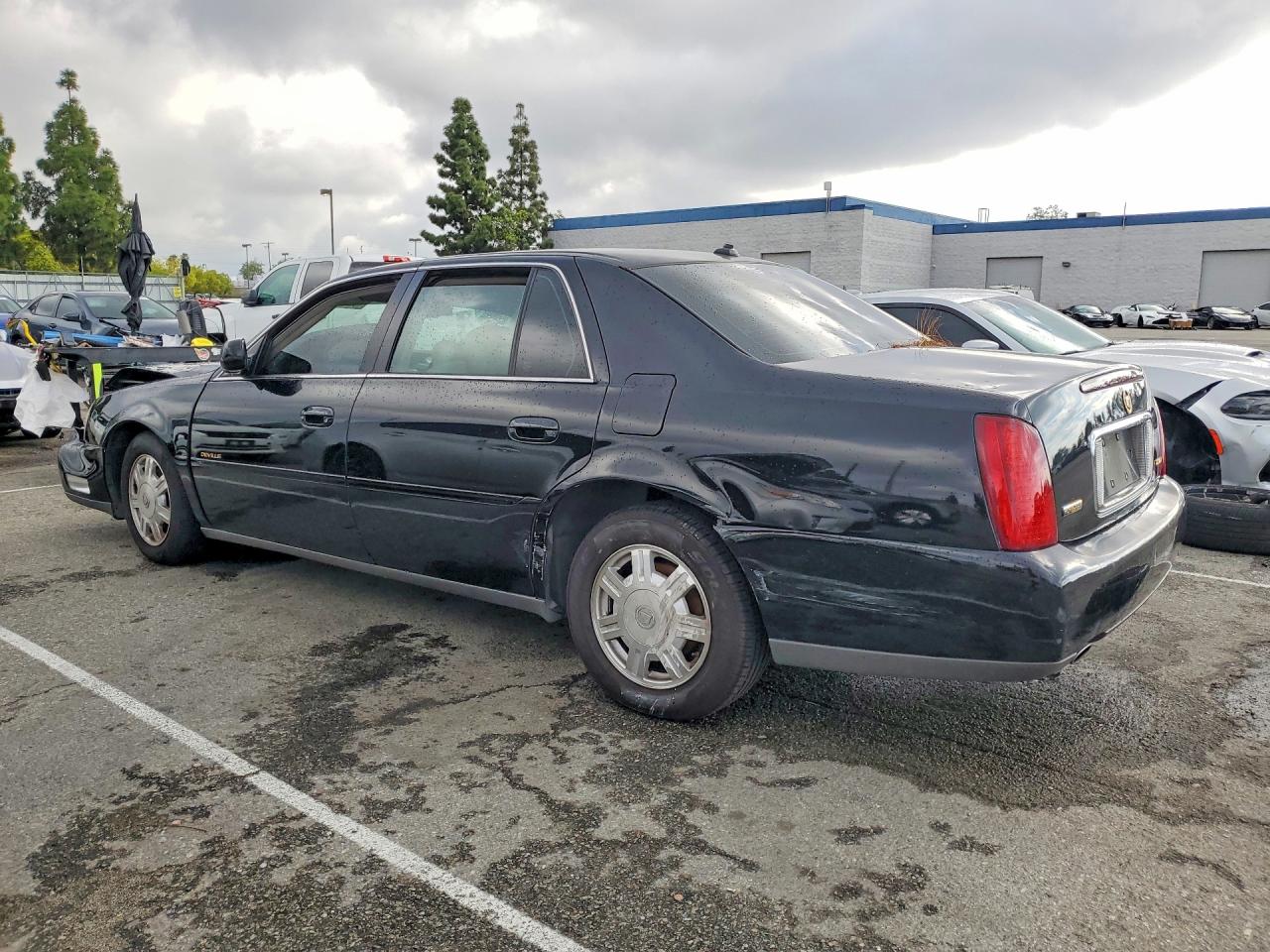 2004 CADILLAC DEVILLE