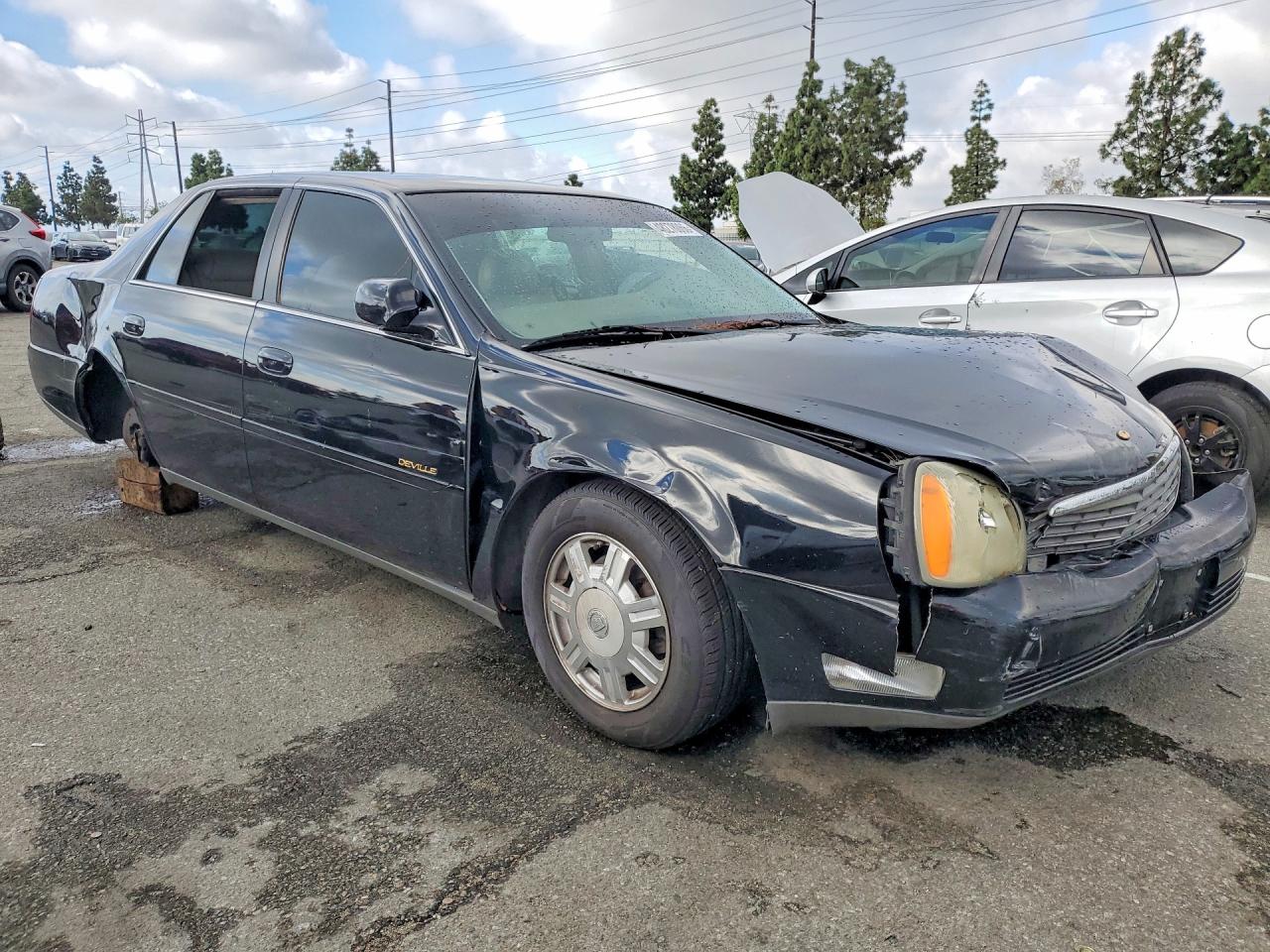 2004 CADILLAC DEVILLE