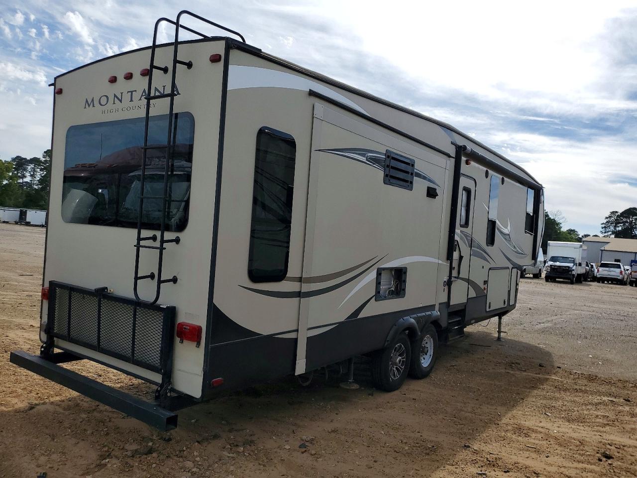 2016 KEYSTONE RV RECREATION