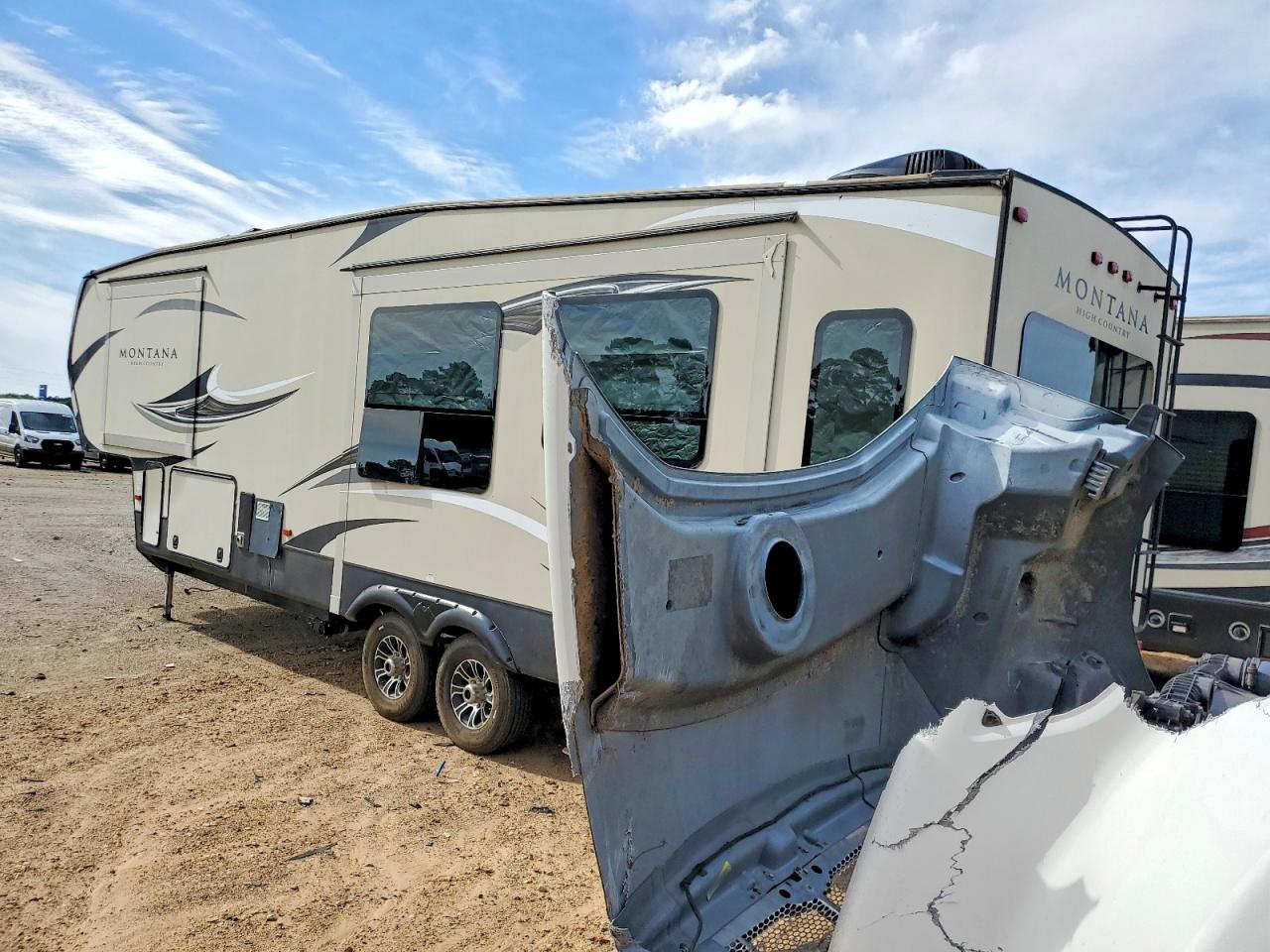 2016 KEYSTONE RV RECREATION