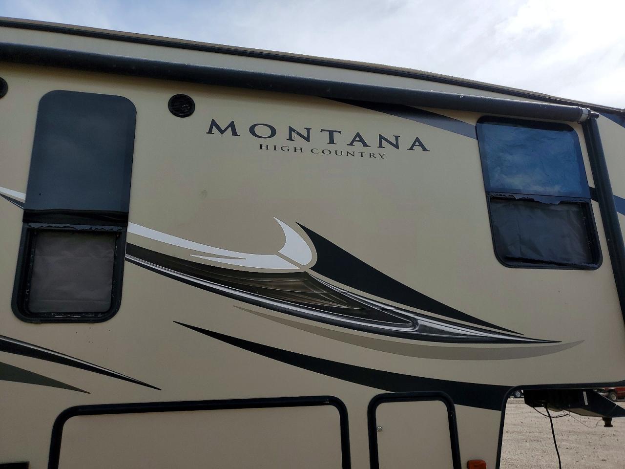 2016 KEYSTONE RV RECREATION