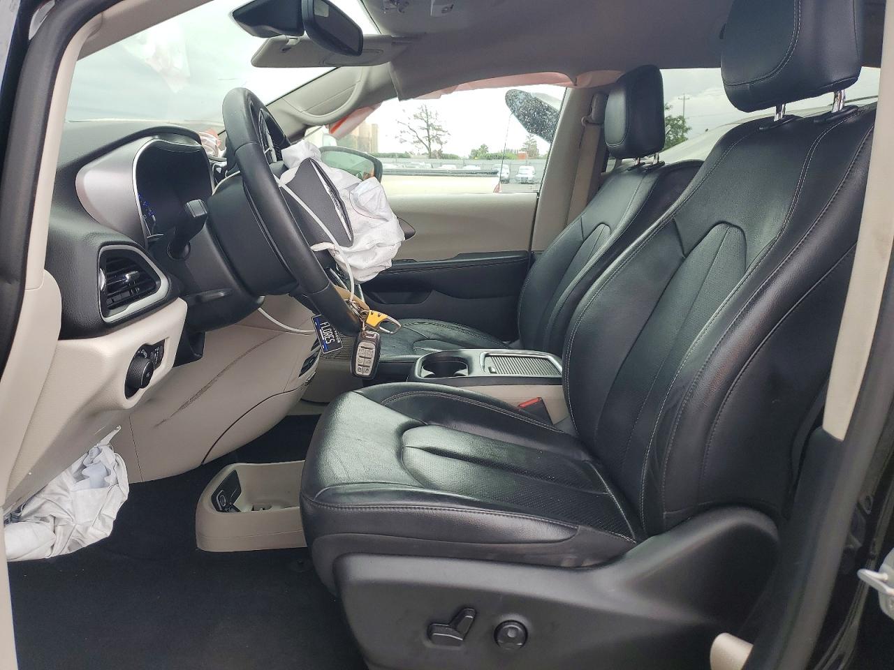 2022 CHRYSLER PACIFICA