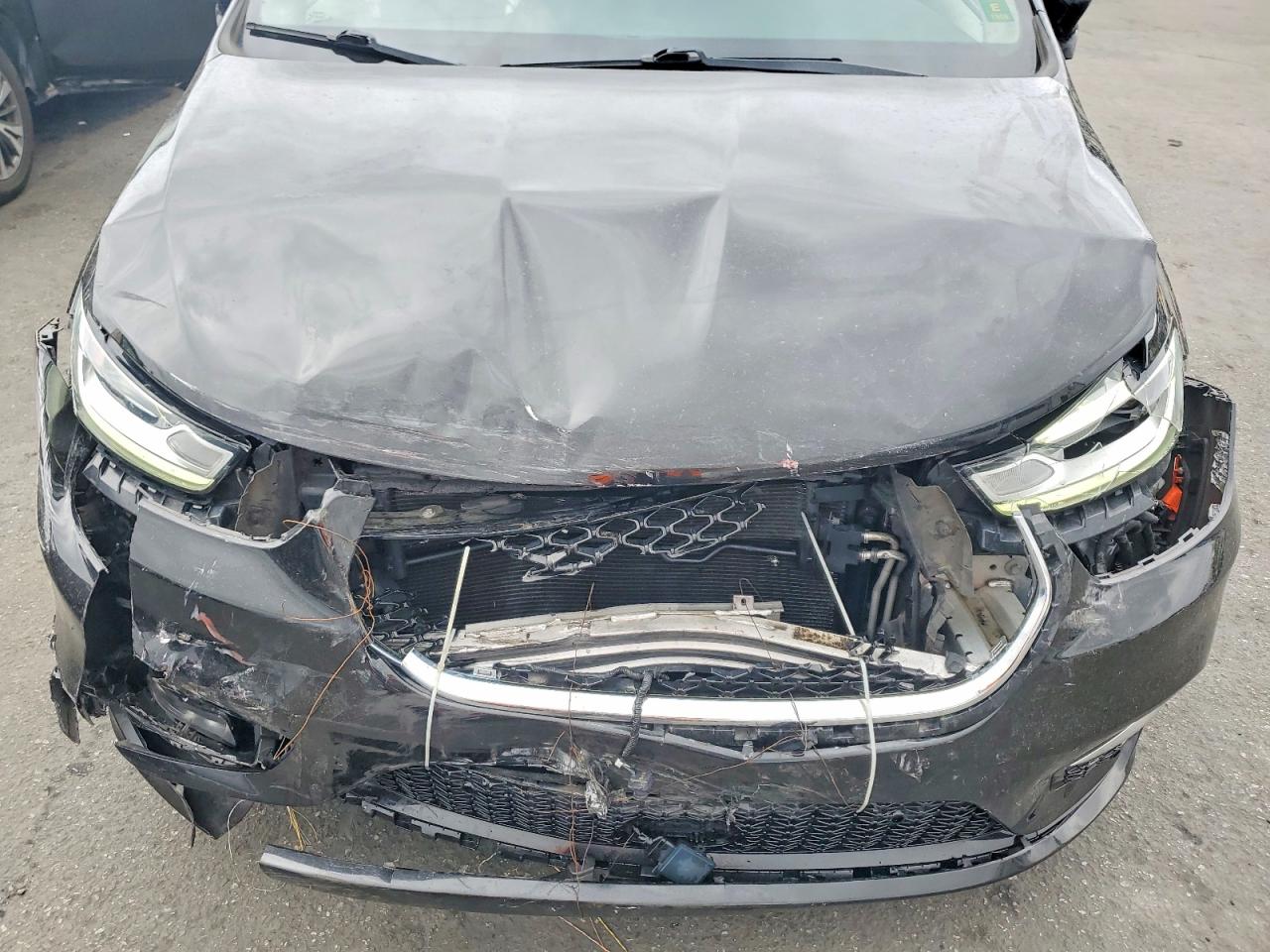 2022 CHRYSLER PACIFICA