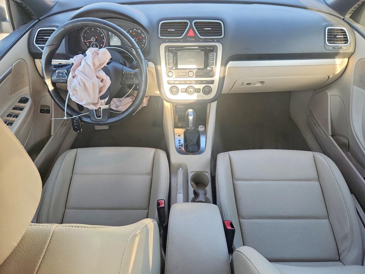 2015 VOLKSWAGEN EOS