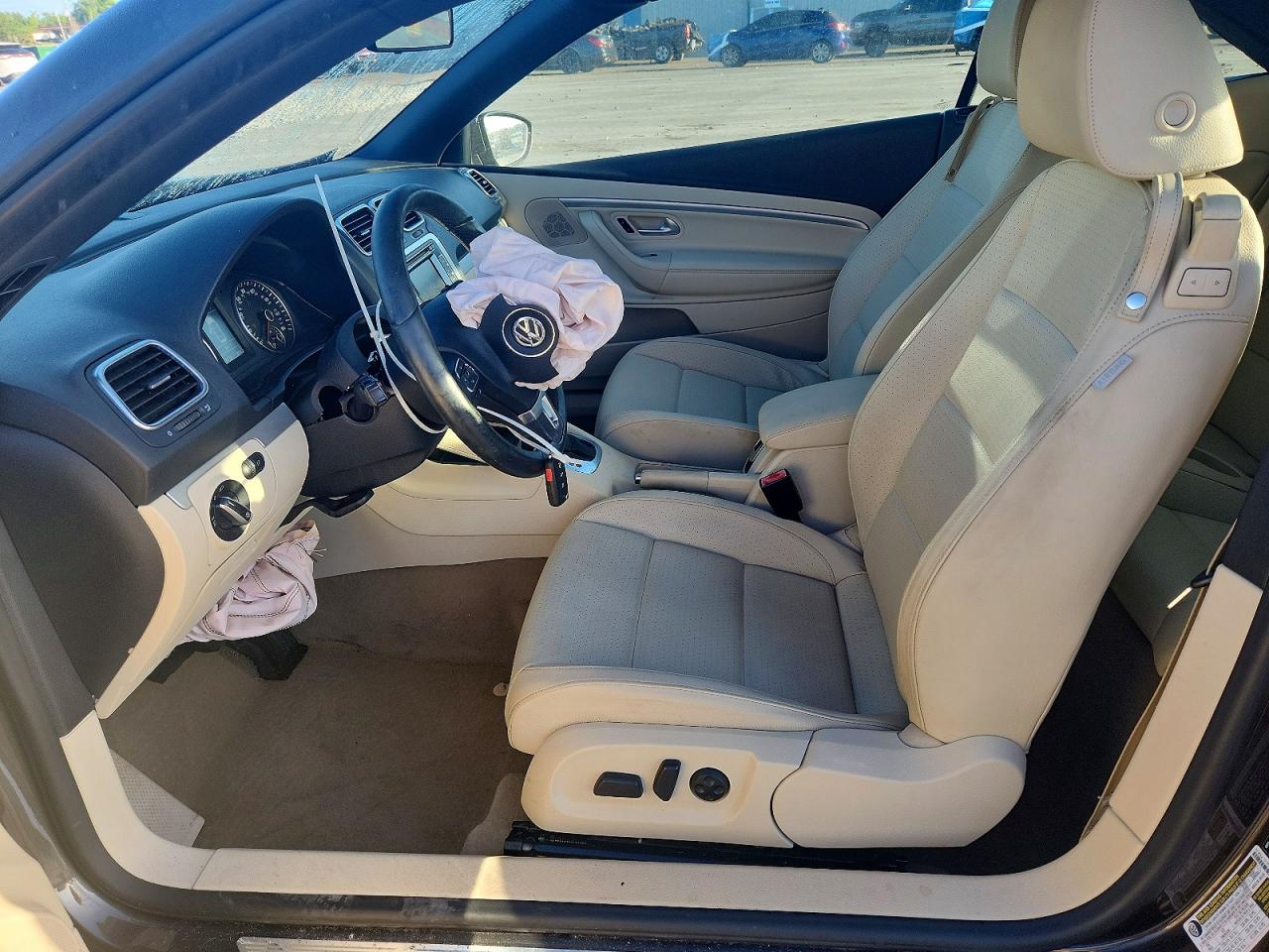 2015 VOLKSWAGEN EOS