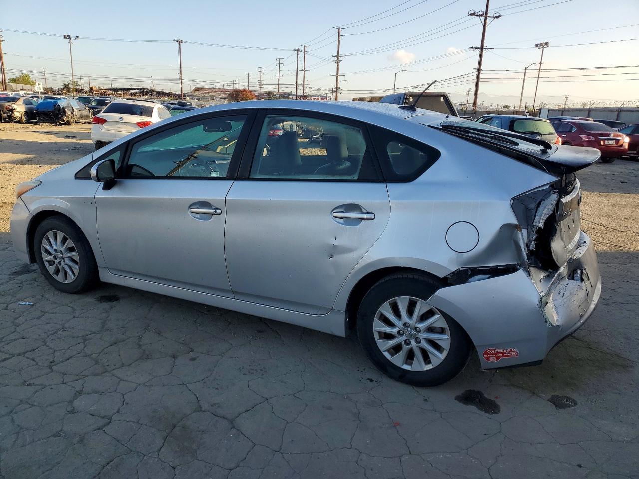 2012 TOYOTA PRIUS PLUG