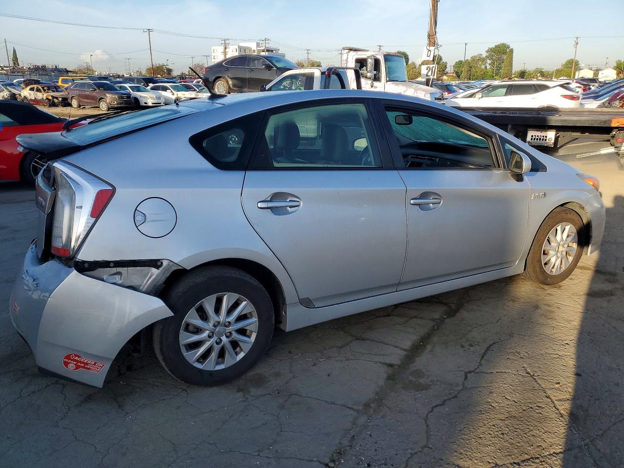 2012 TOYOTA PRIUS PLUG