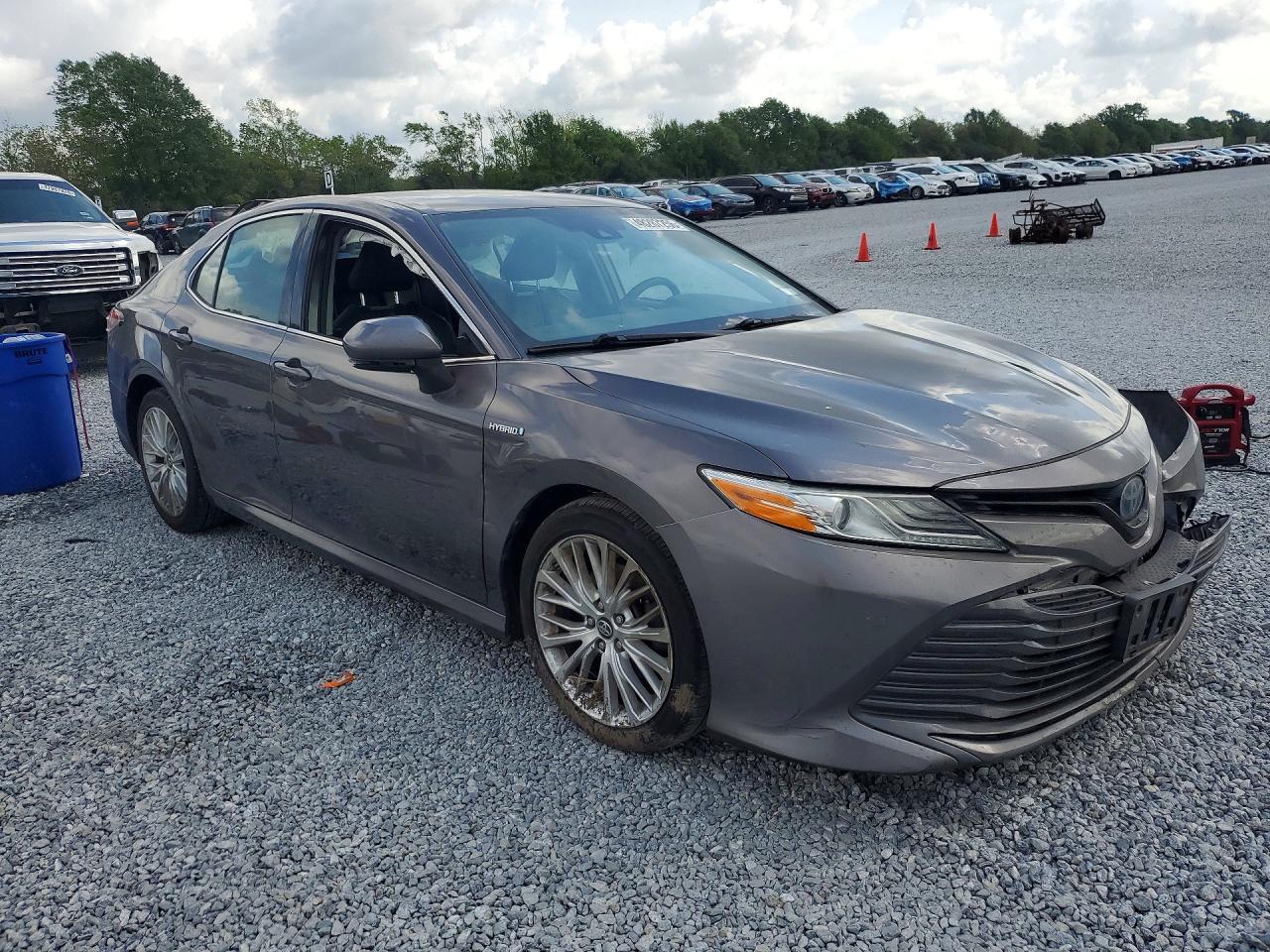 2019 TOYOTA CAMRY SOLA