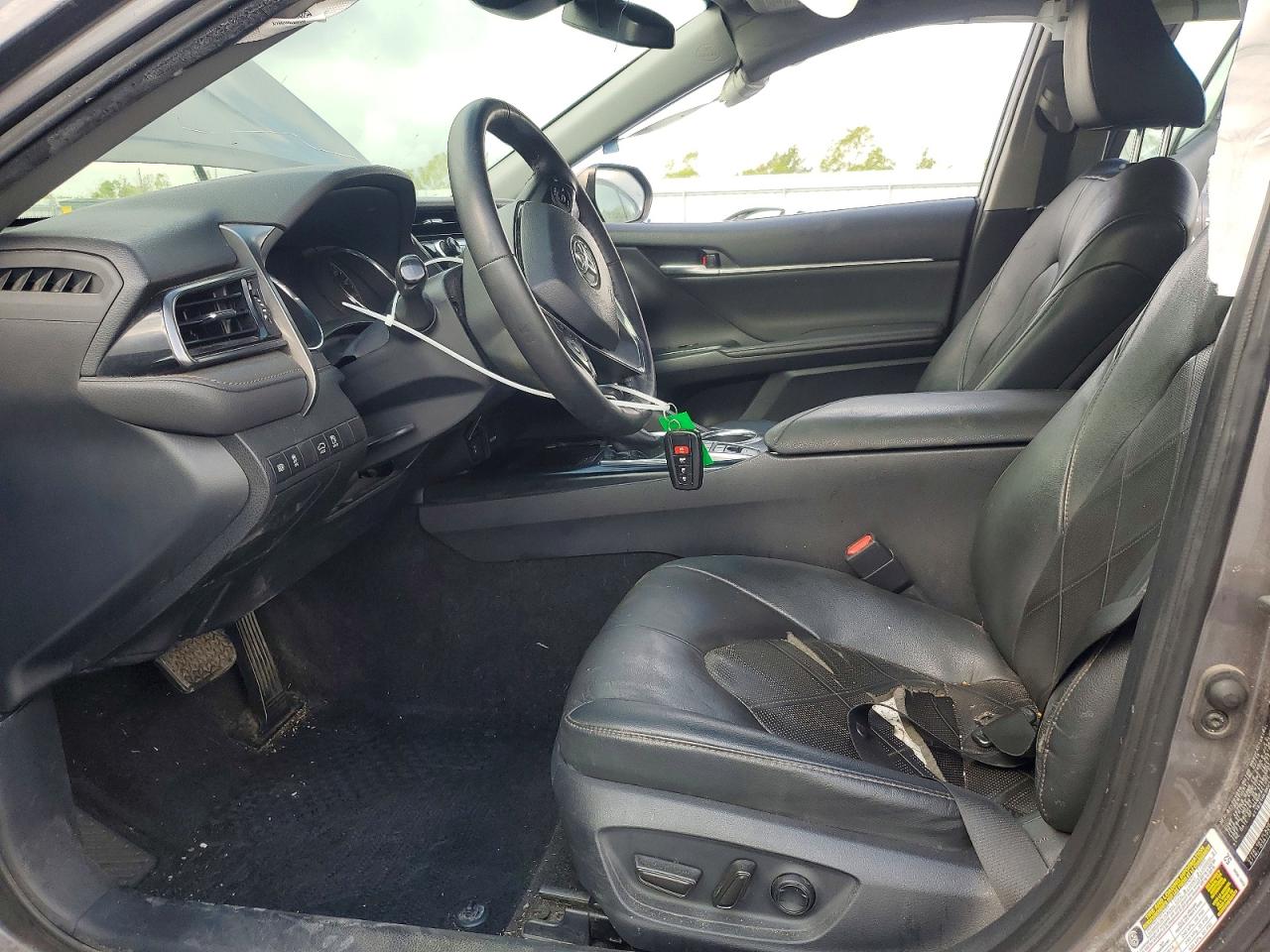 2019 TOYOTA CAMRY SOLA
