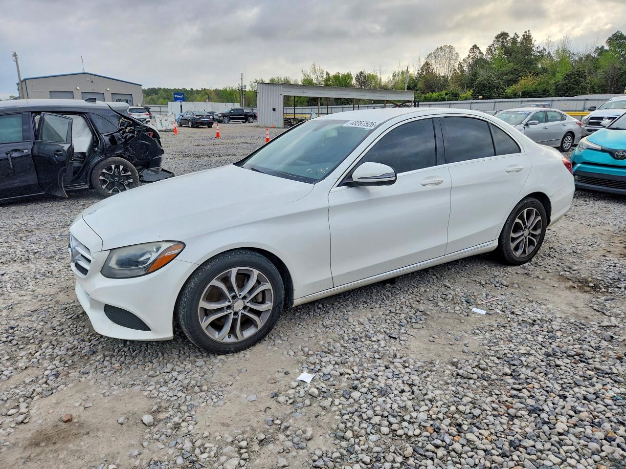 2016 MERCEDES-BENZ C-CLASS