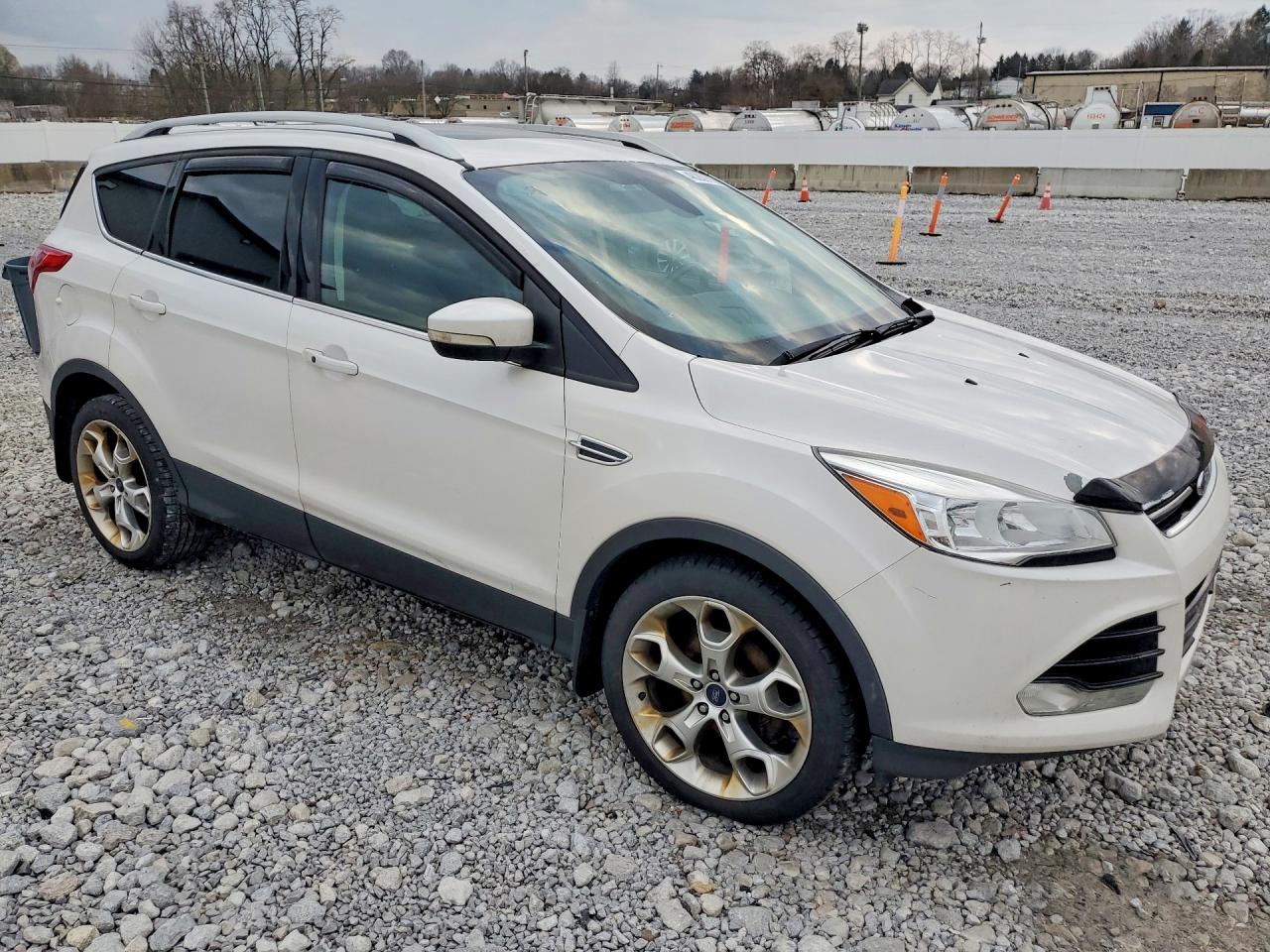 2016 FORD ESCAPE