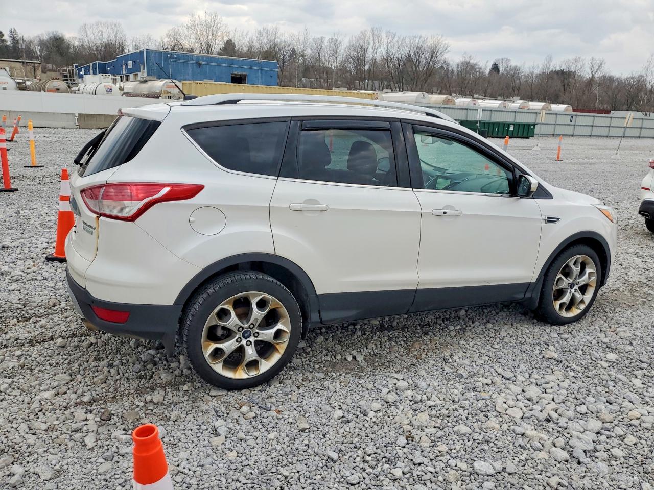 2016 FORD ESCAPE