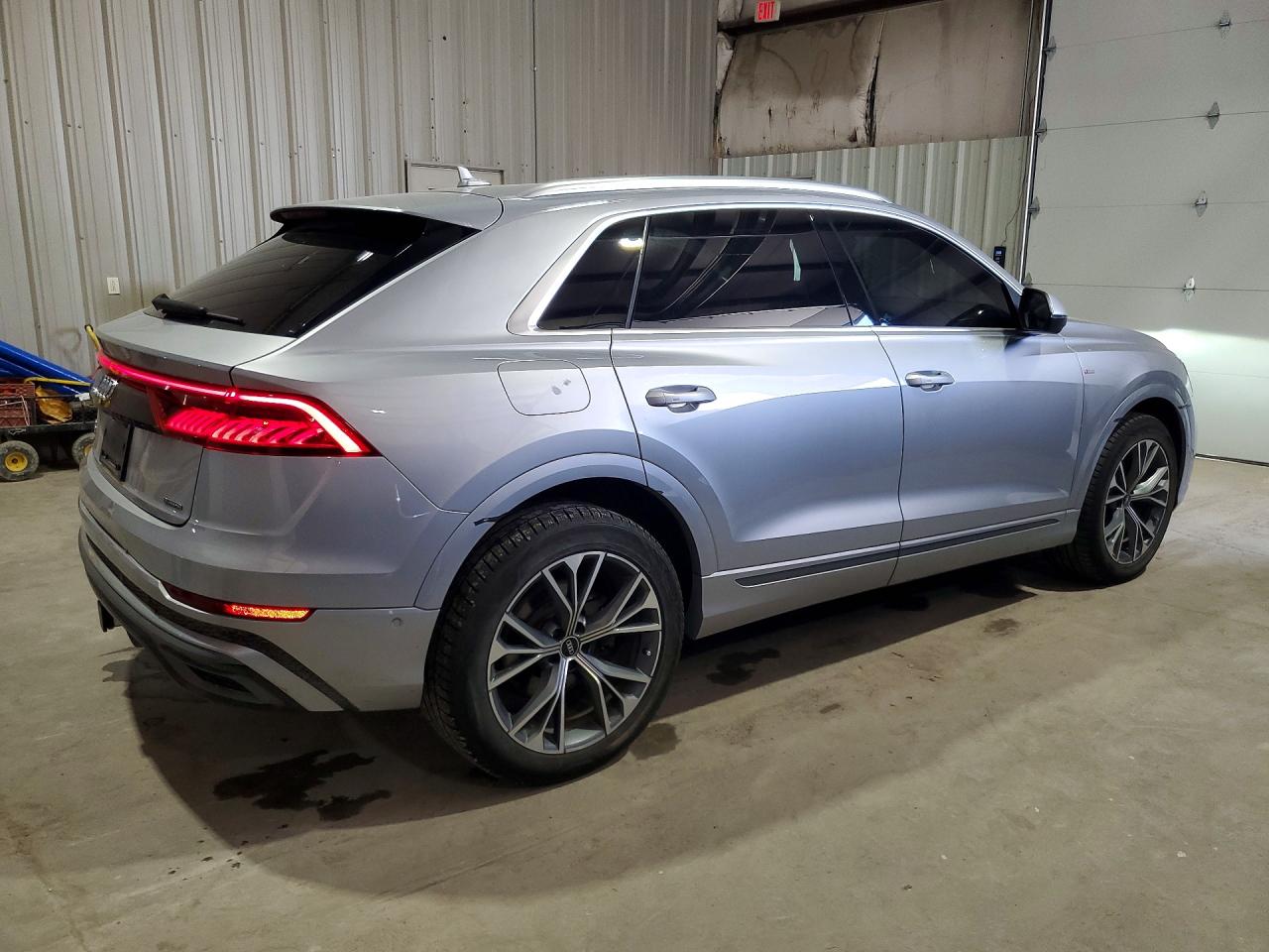 2021 AUDI Q8