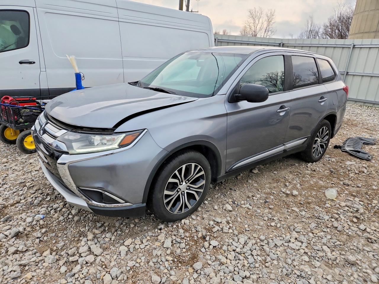 2017 MITSUBISHI OUTLANDER
