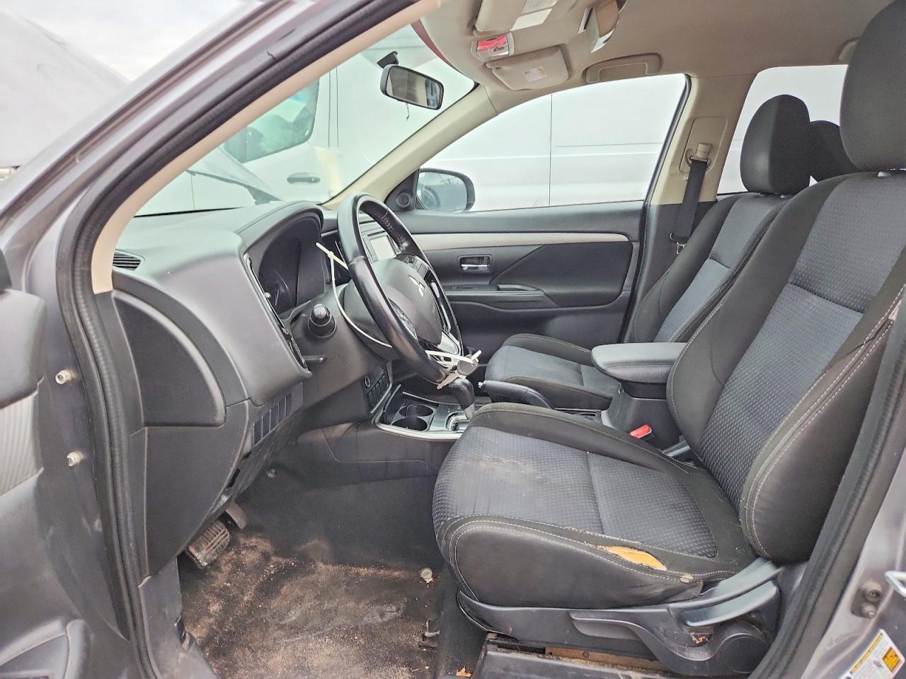 2017 MITSUBISHI OUTLANDER