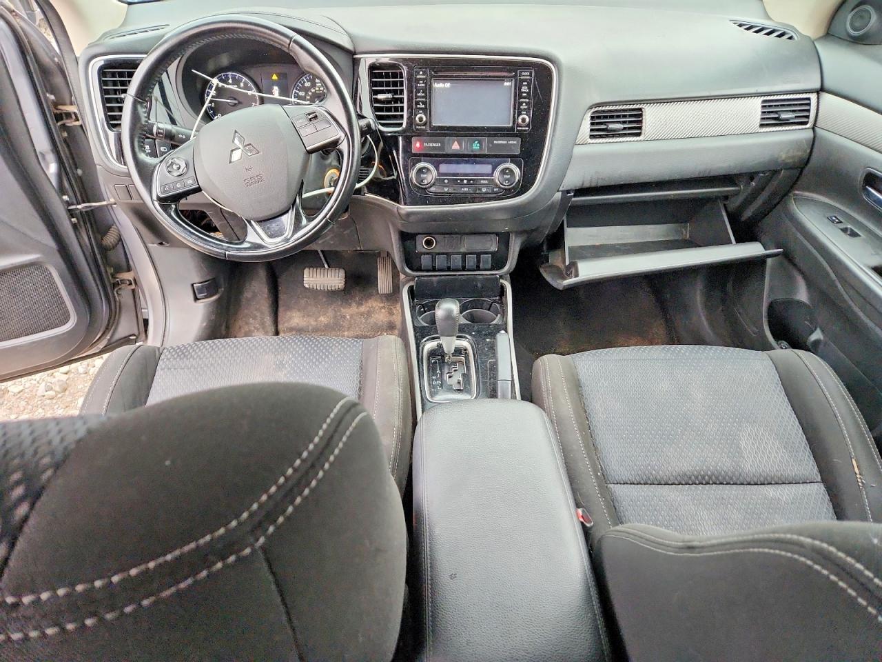 2017 MITSUBISHI OUTLANDER