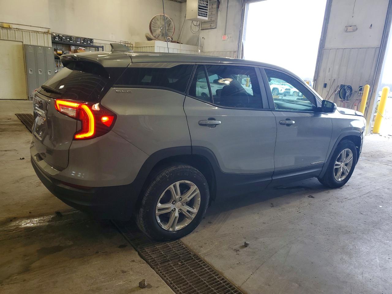 2023 GMC TERRAIN