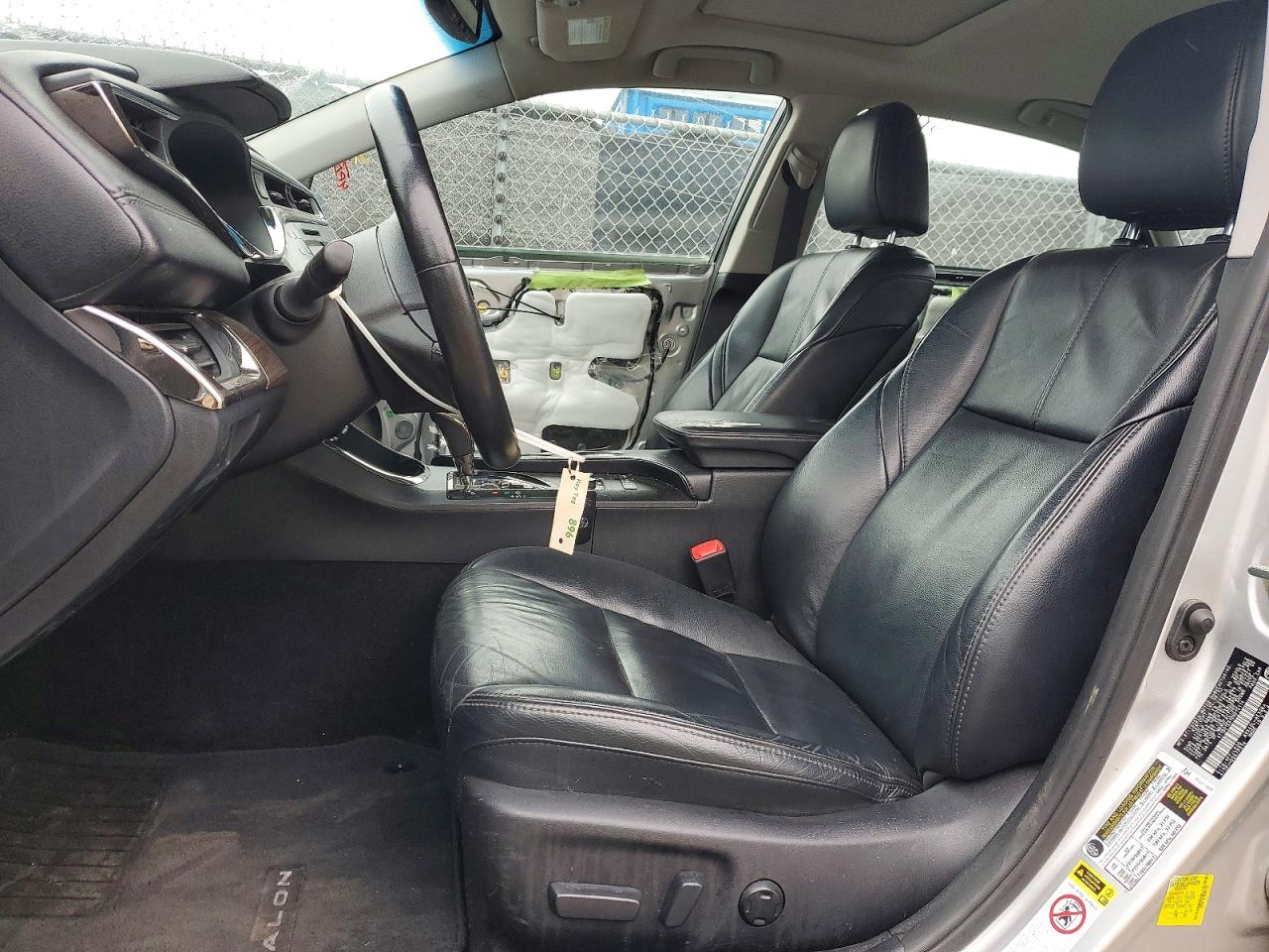 2013 TOYOTA AVALON