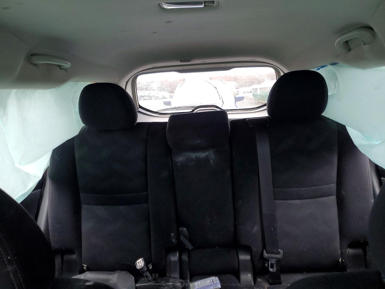 2016 NISSAN ROGUE