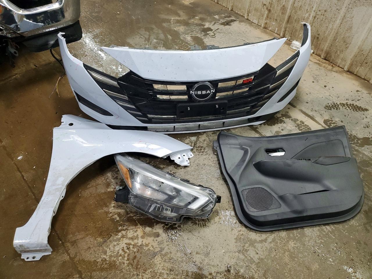 2024 NISSAN VERSA