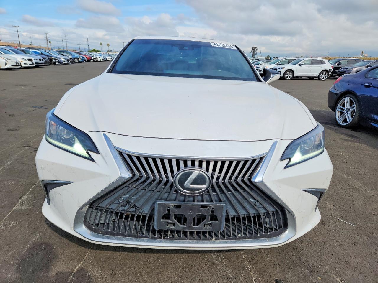 2021 LEXUS ES350