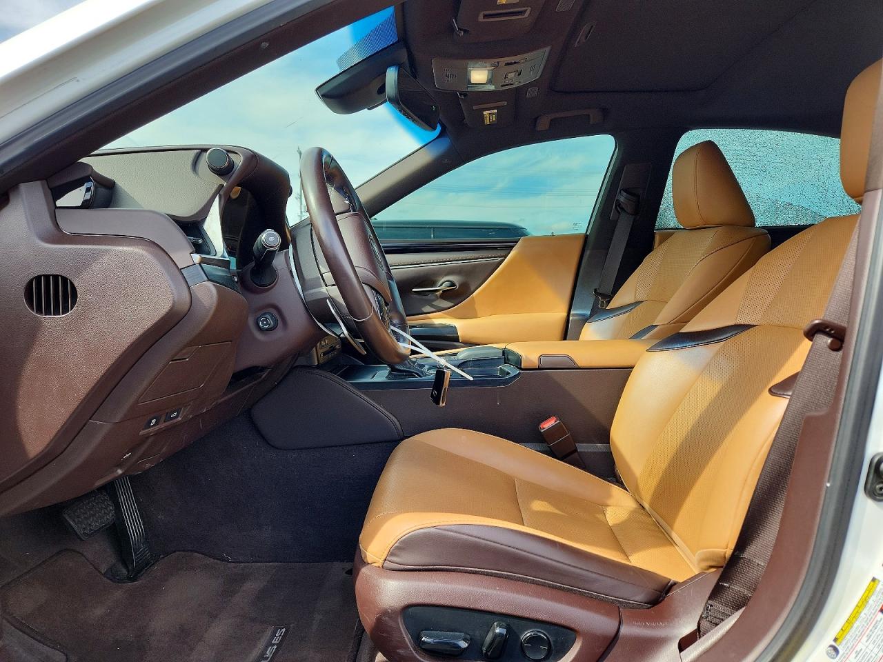 2021 LEXUS ES350