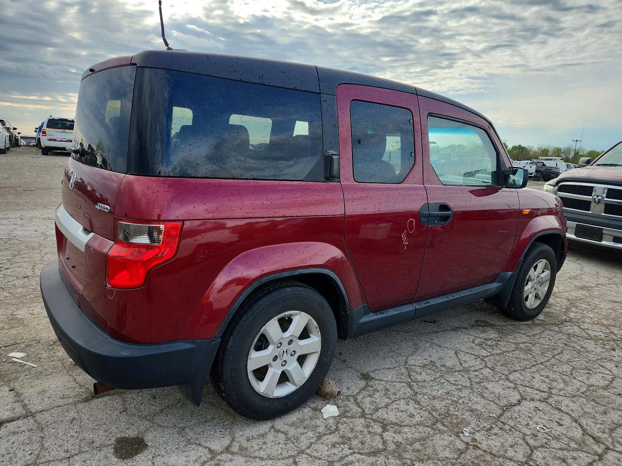 2011 HONDA ELEMENT