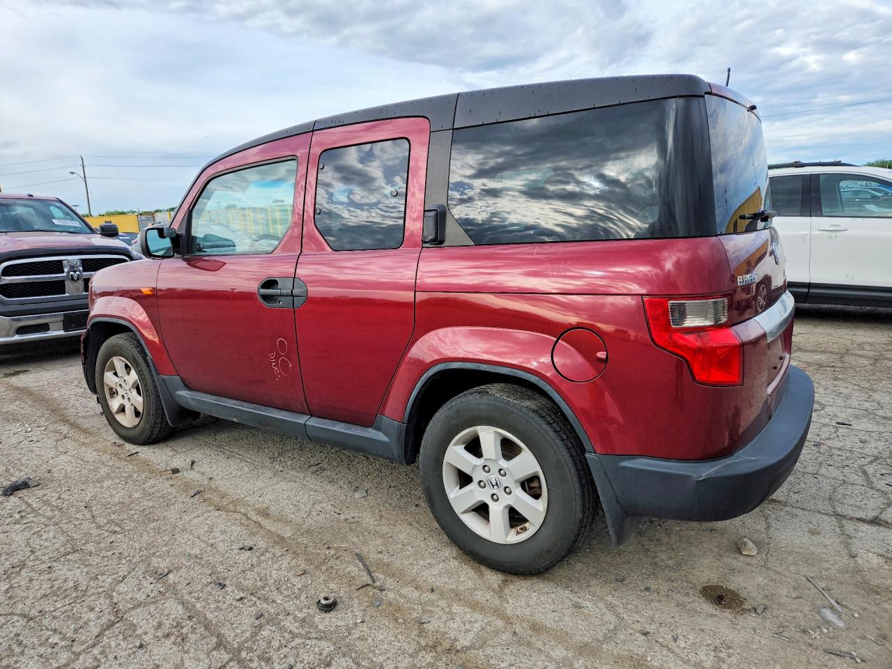2011 HONDA ELEMENT