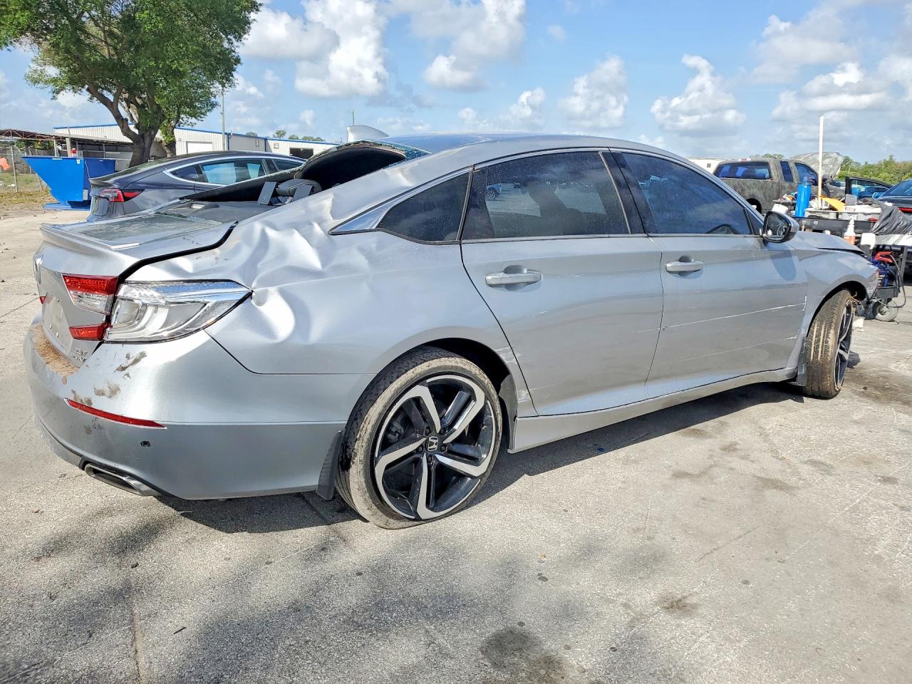 2018 HONDA ACCORD