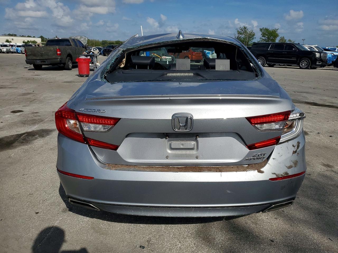 2018 HONDA ACCORD