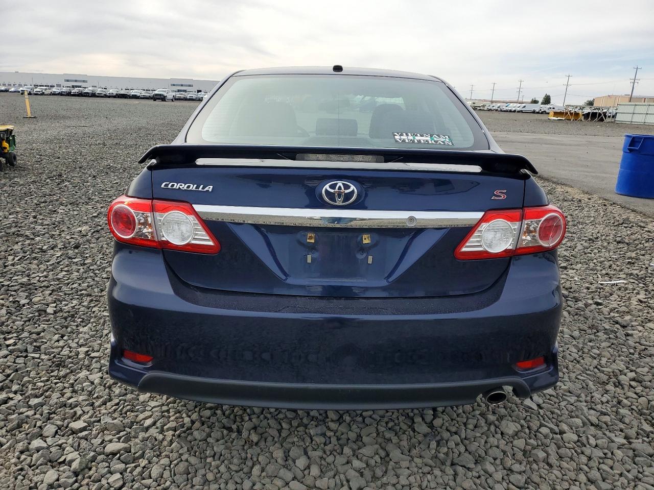 2011 TOYOTA COROLLA