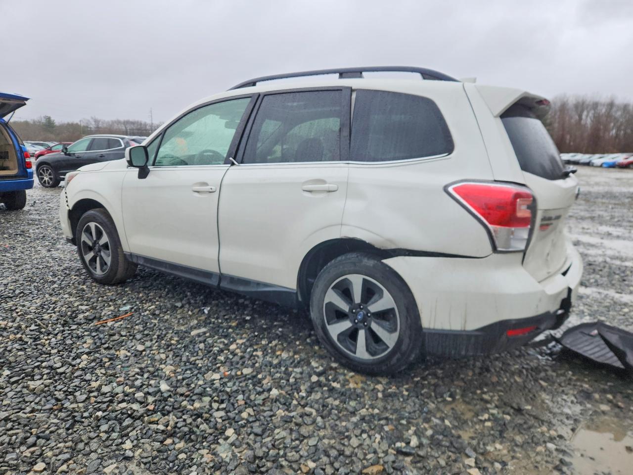 2017 SUBARU FORESTER