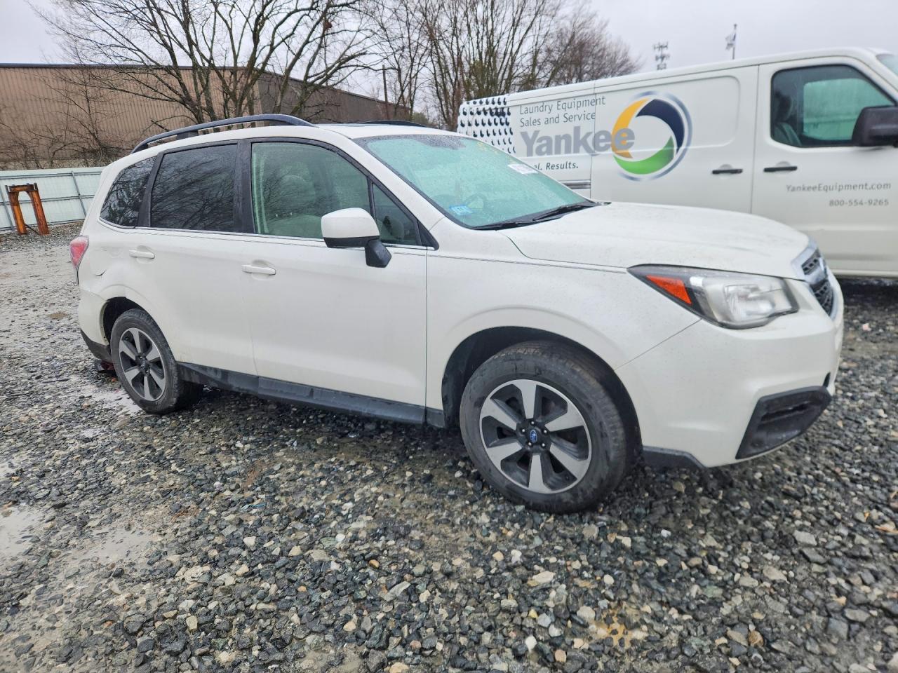 2017 SUBARU FORESTER