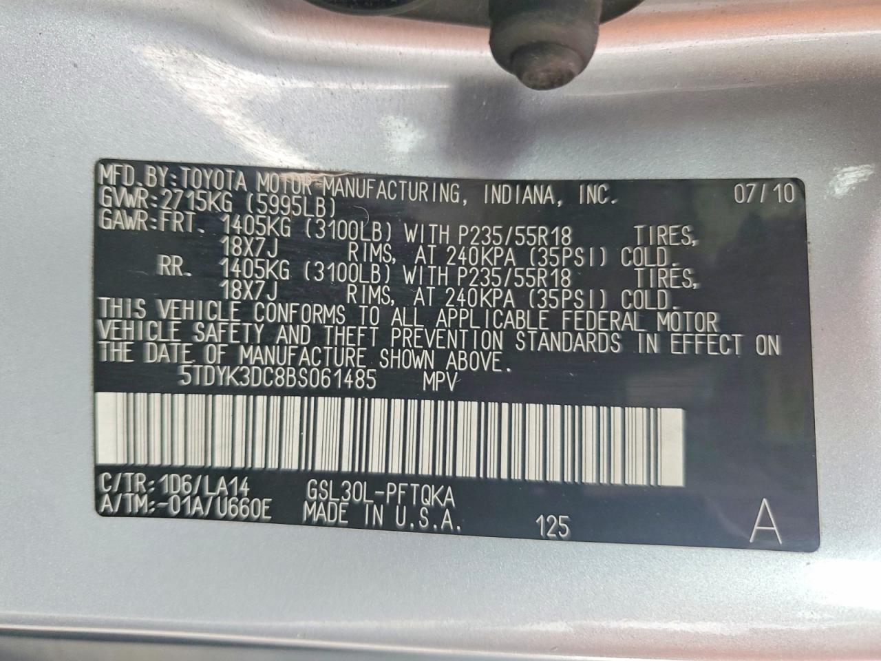 2011 TOYOTA SIENNA