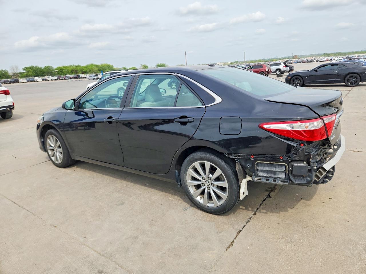 2016 TOYOTA CAMRY