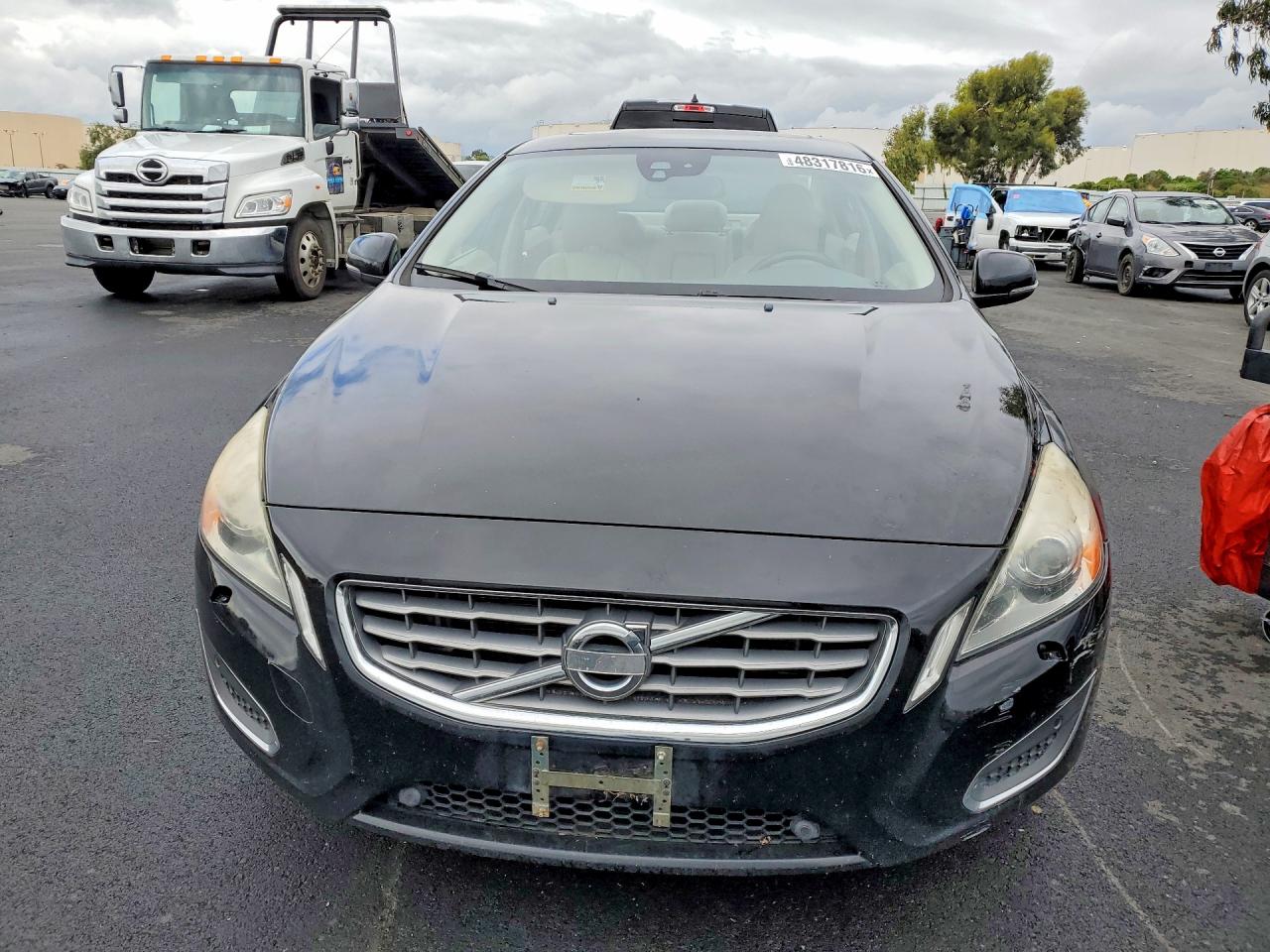 2013 VOLVO S60