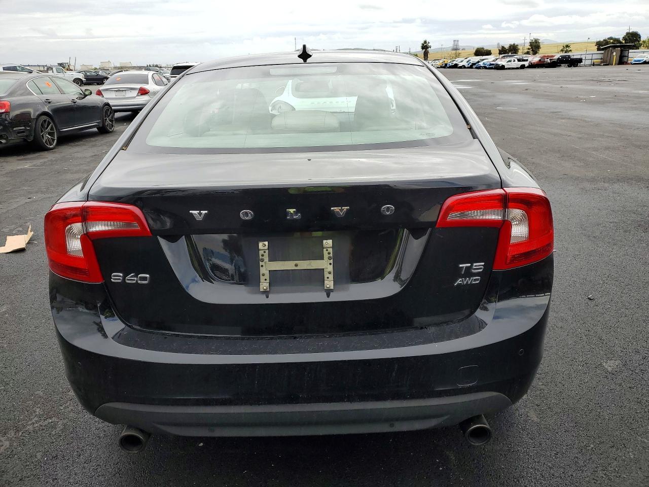 2013 VOLVO S60