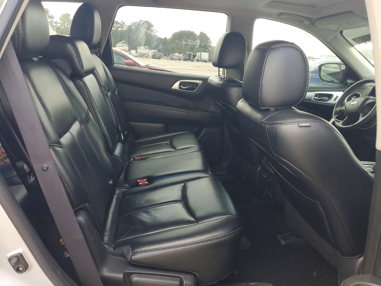 2017 NISSAN PATHFINDER
