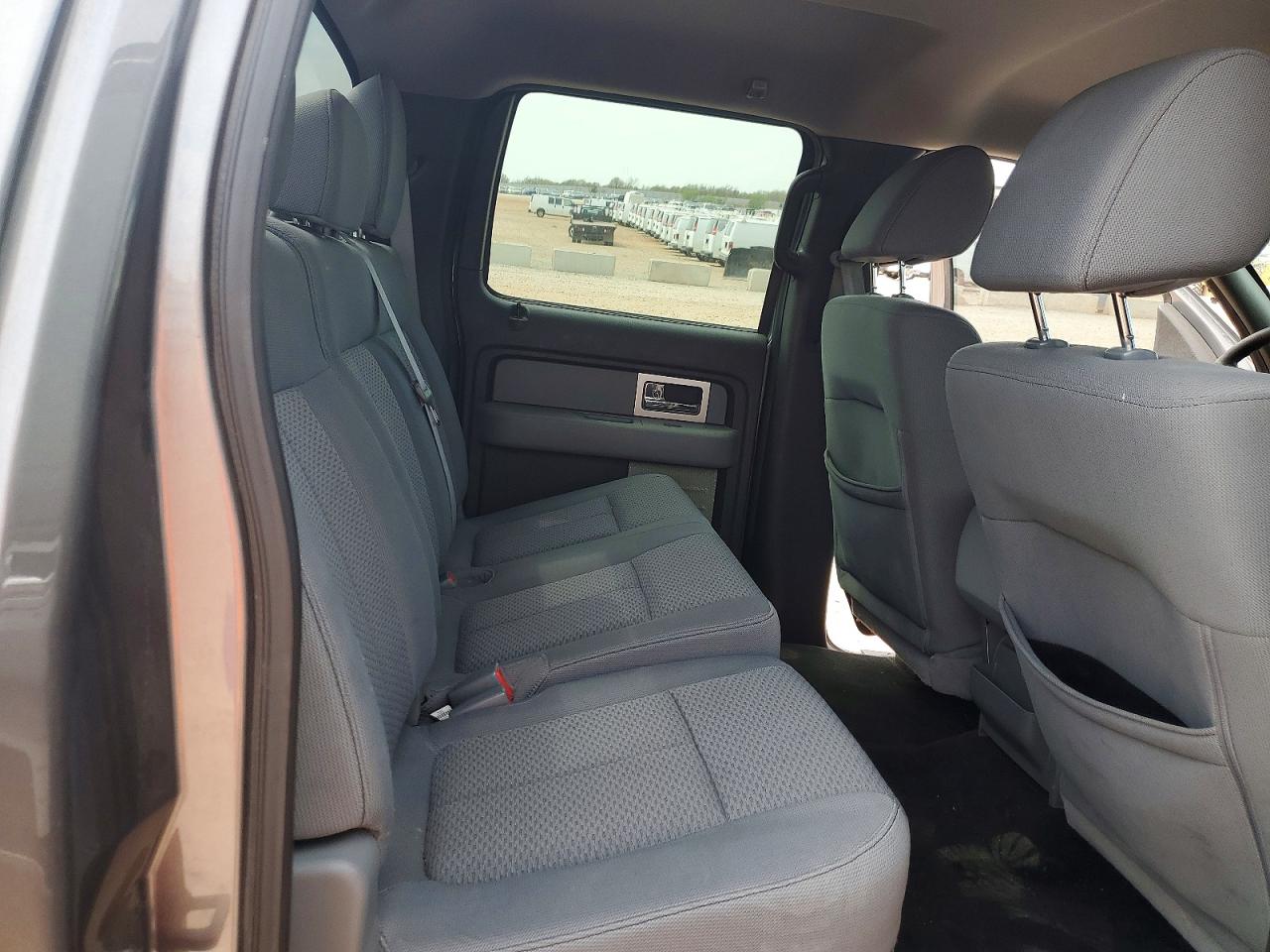 2011 FORD F150