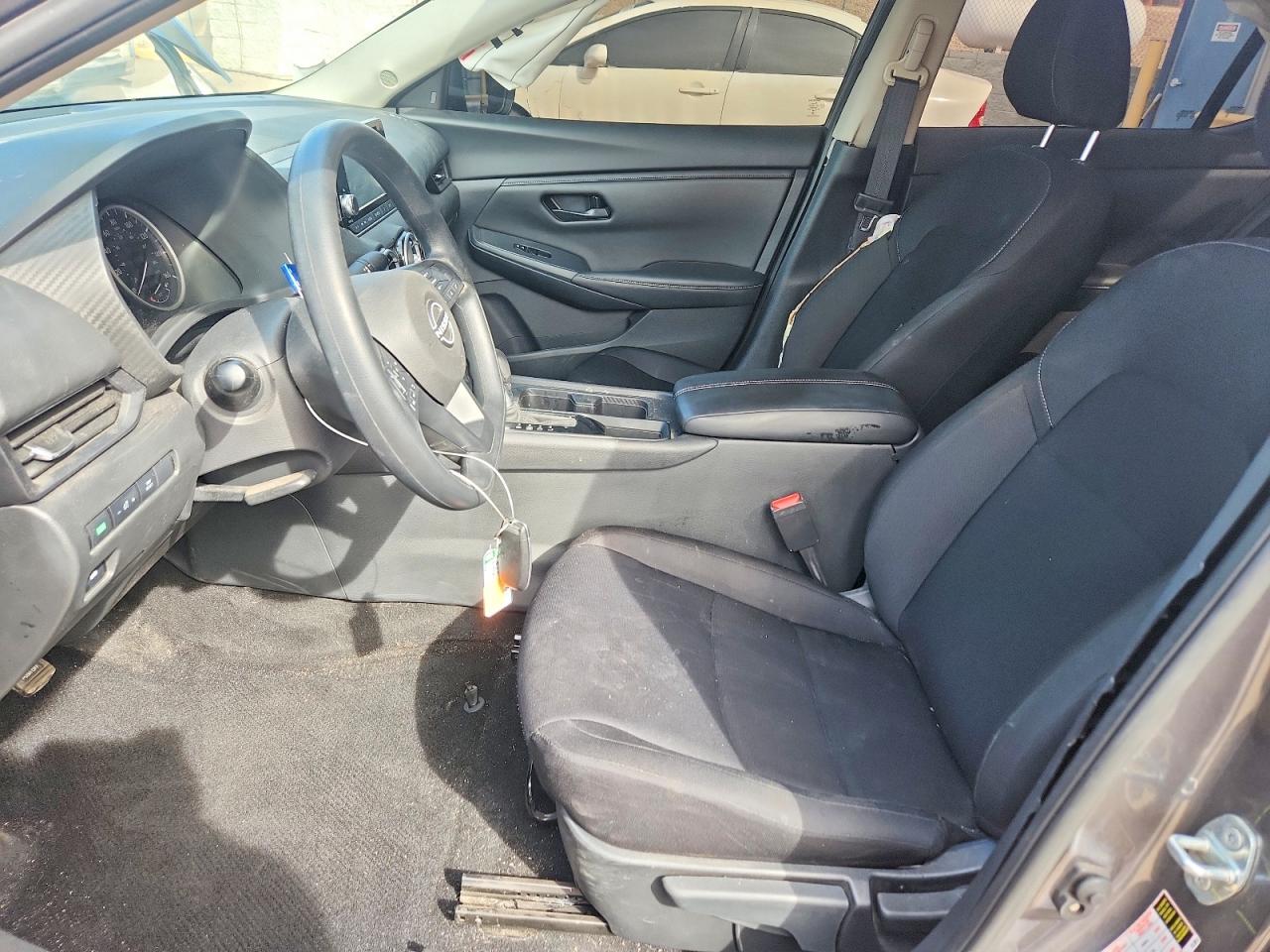 2025 NISSAN SENTRA