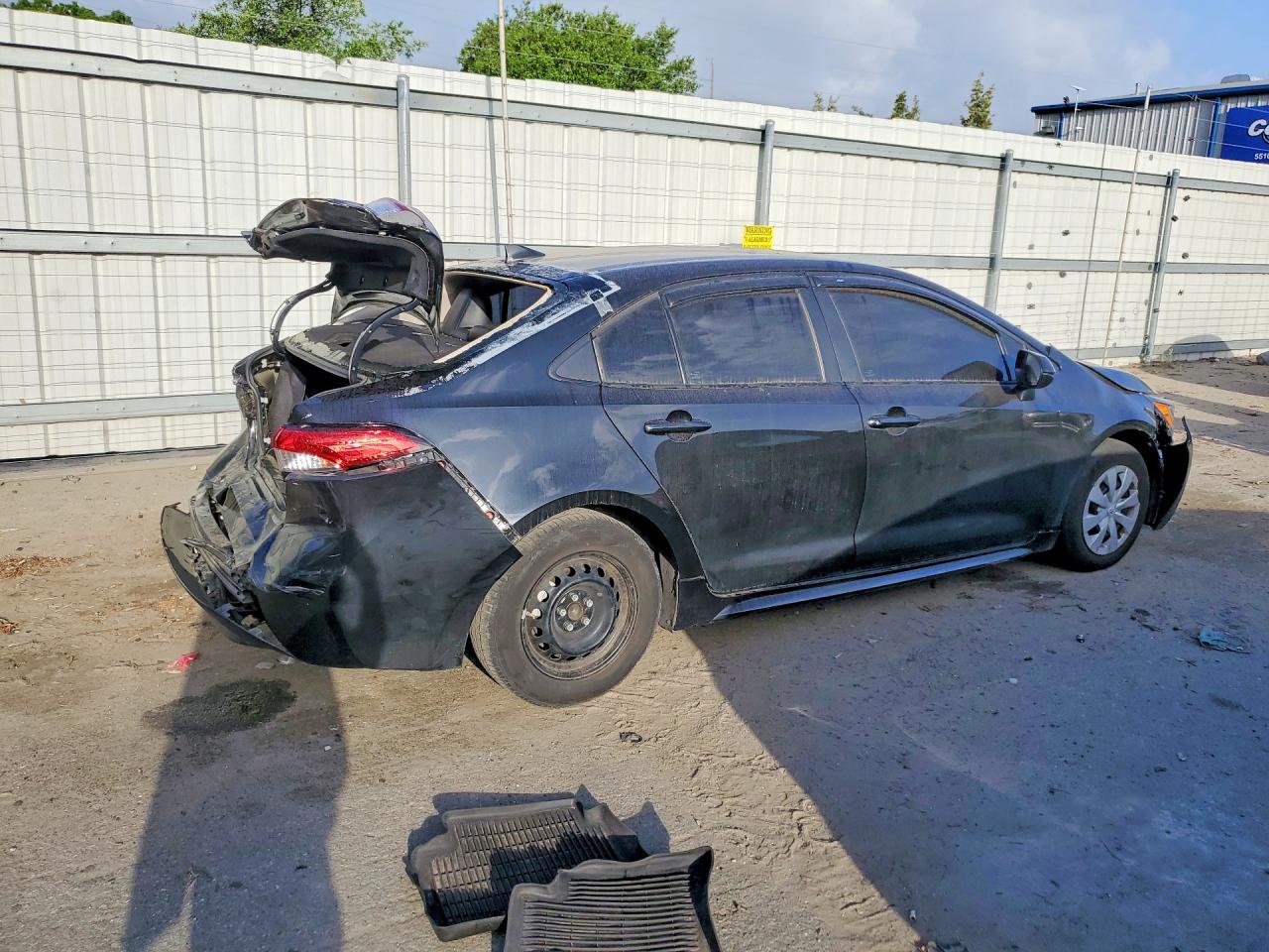 2022 TOYOTA COROLLA