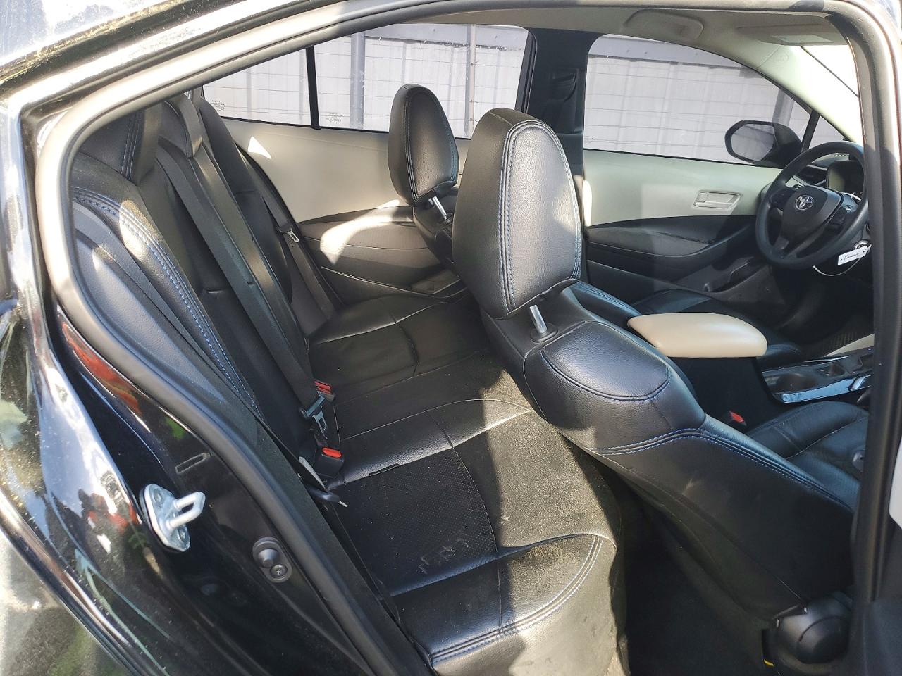 2022 TOYOTA COROLLA