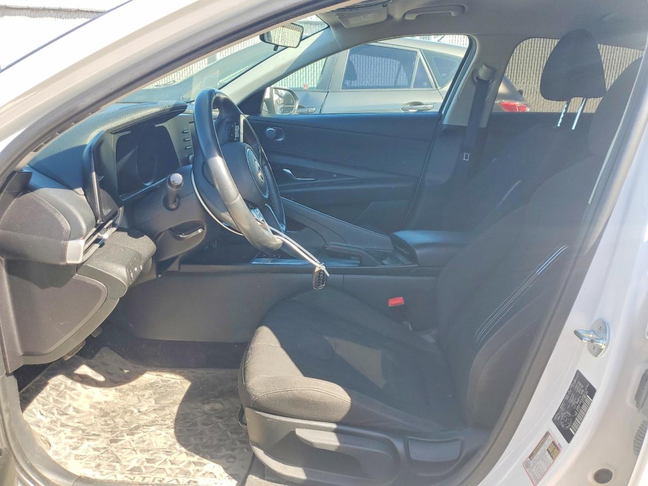 2022 HYUNDAI ELANTRA