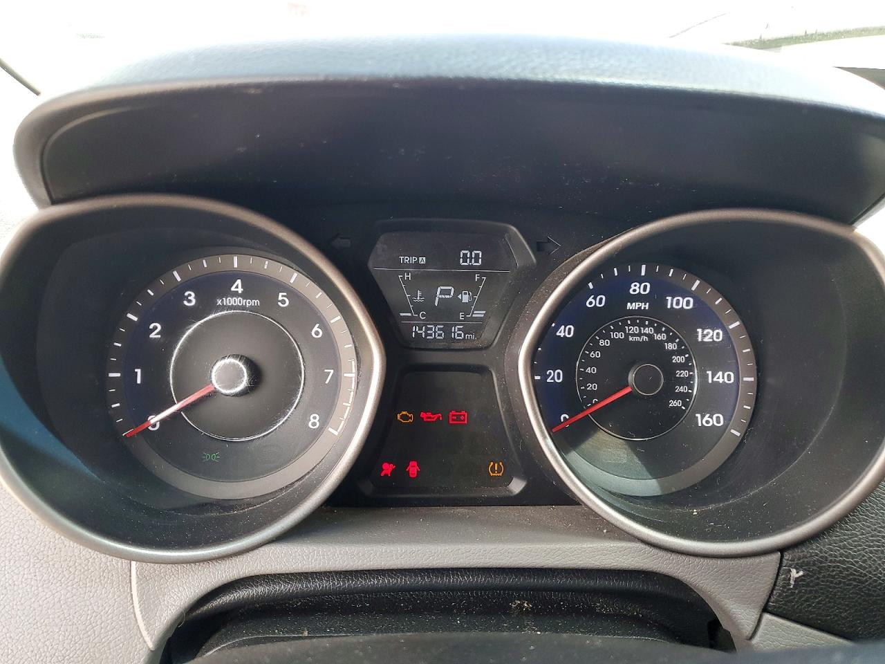 2016 HYUNDAI ELANTRA