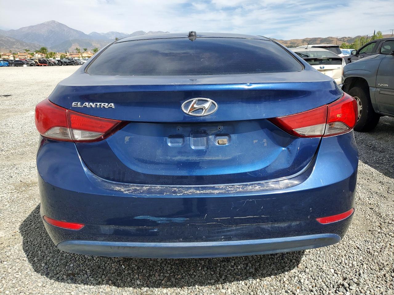 2016 HYUNDAI ELANTRA