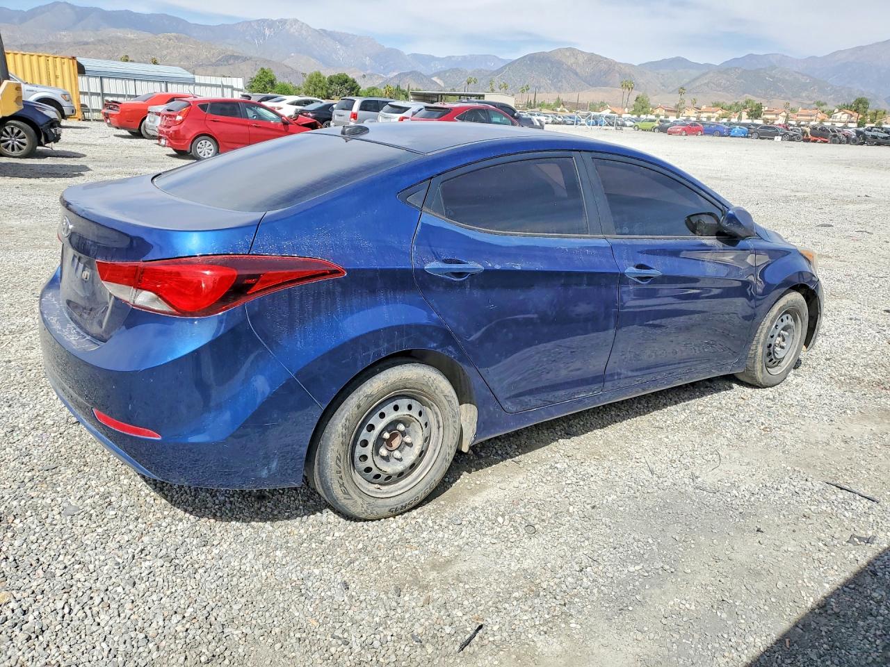 2016 HYUNDAI ELANTRA