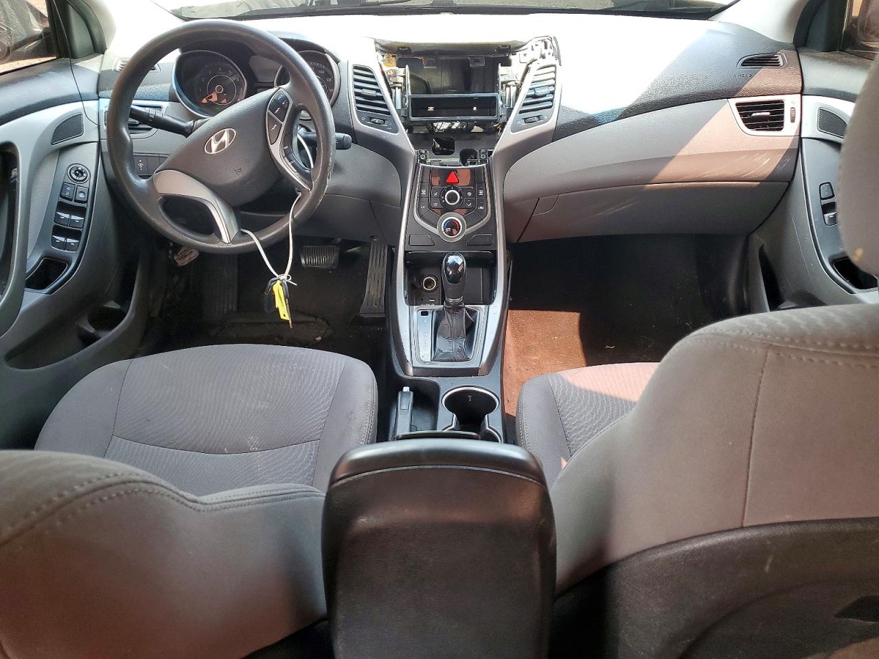 2016 HYUNDAI ELANTRA