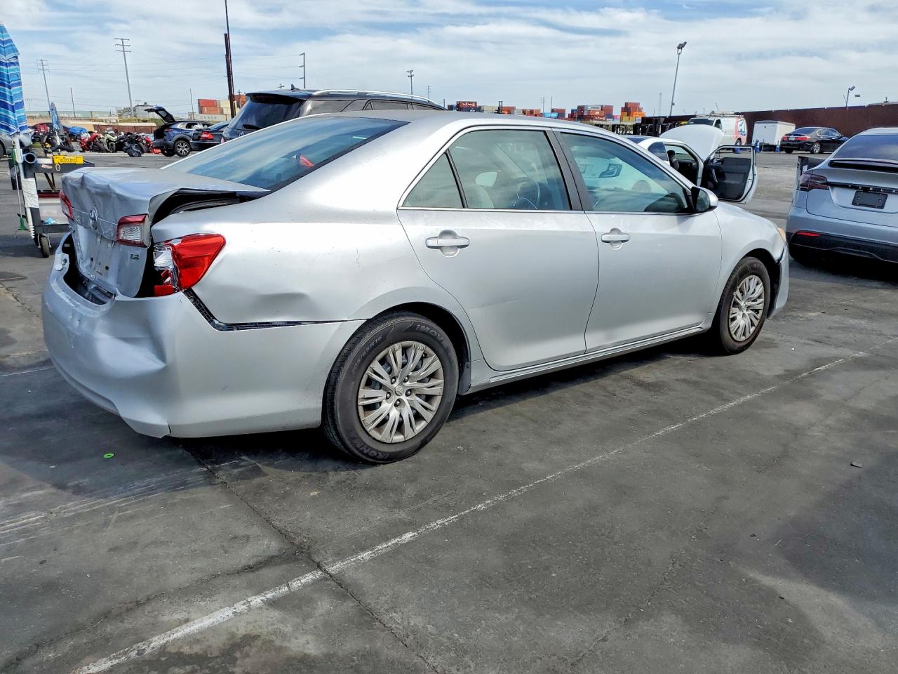 2014 TOYOTA CAMRY