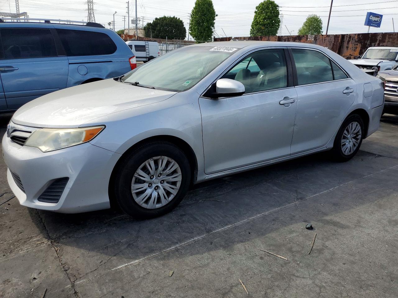 2014 TOYOTA CAMRY