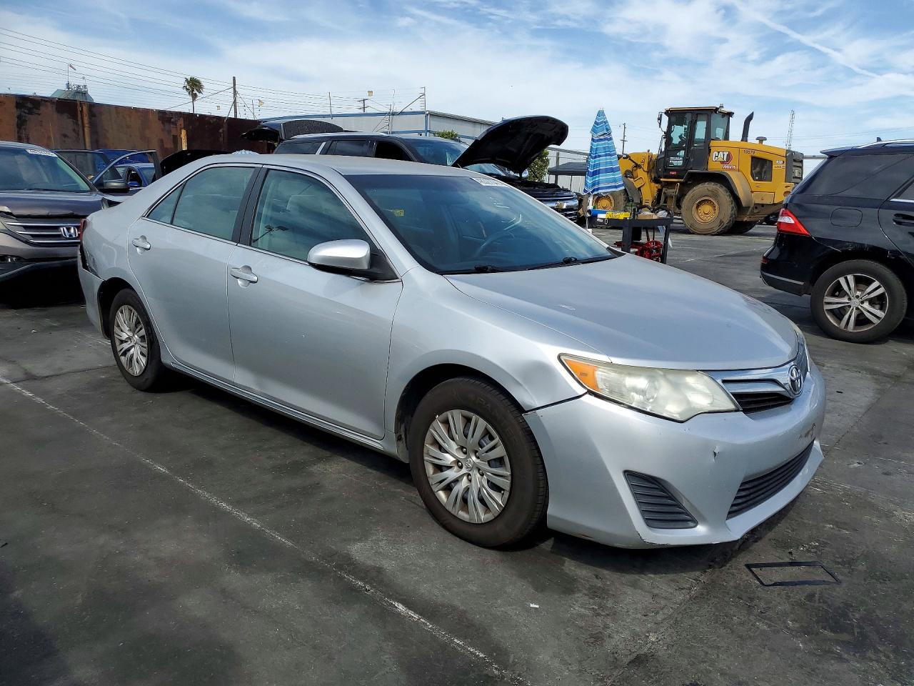 2014 TOYOTA CAMRY